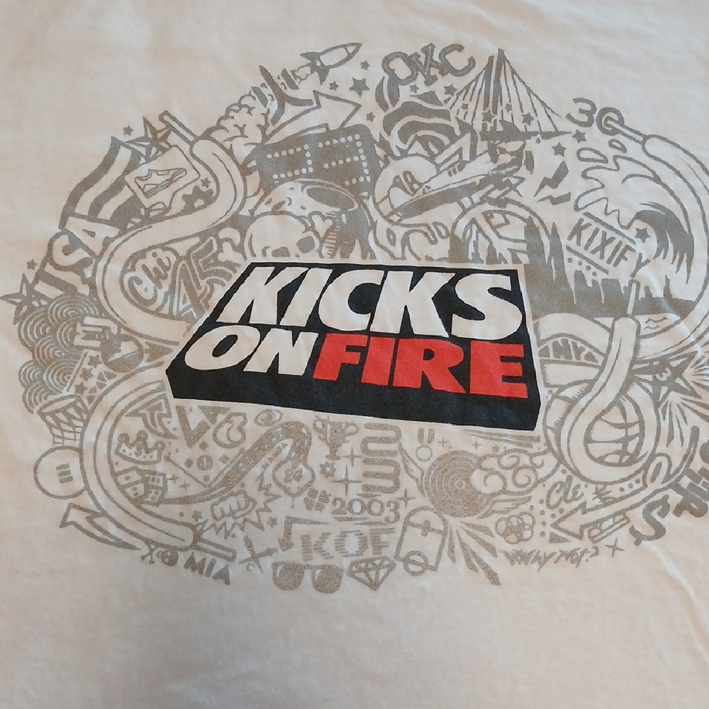 Kicks On Fire Limited Edition - Picture 2 of 4